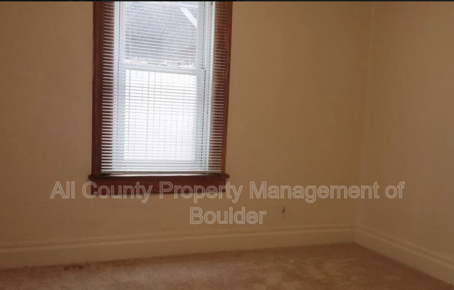 3 beds, 1 bath, $2,700