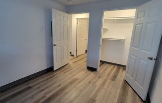 J605-20 Rainier Vista