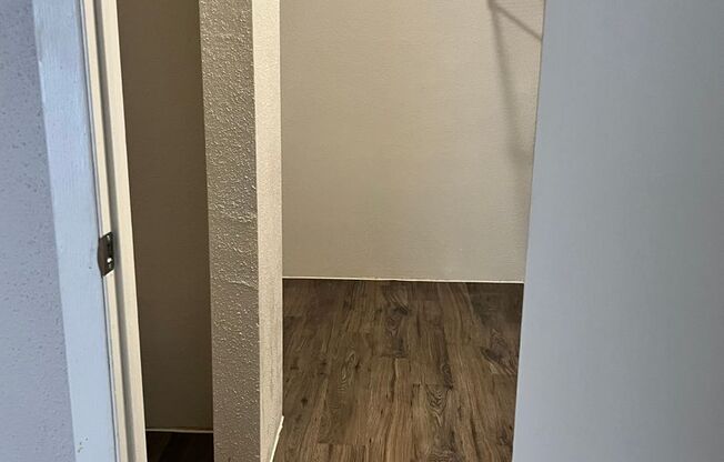 1 bed, 1 bath, 703 sqft, $875, Unit 2104