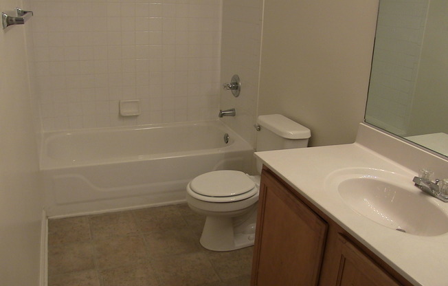 3 beds, 2 baths, 1,254 sqft, $1,799, Unit 15-15305