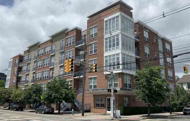 55 Mallory Ave