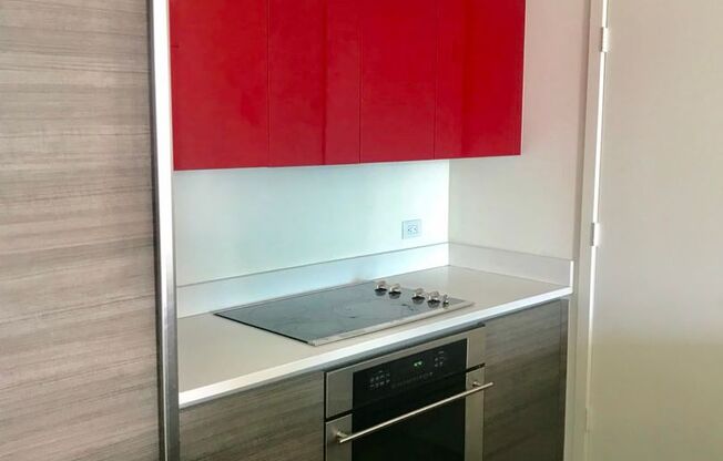 Beautiful 1 Bed / 1 Bath Condo in the Heart of Brickell!