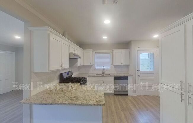 2422 Roanoke Avenue