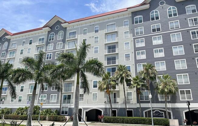 700 S Harbour Island Blvd