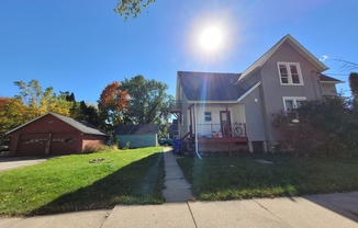207 E COMMERCIAL ST