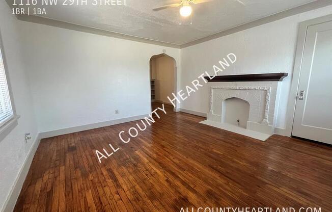 1116 NW 29 ST