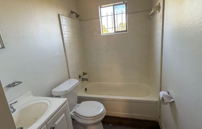 1525 18th St Ensley - 2 Bedroom, 1 Bath Apartment