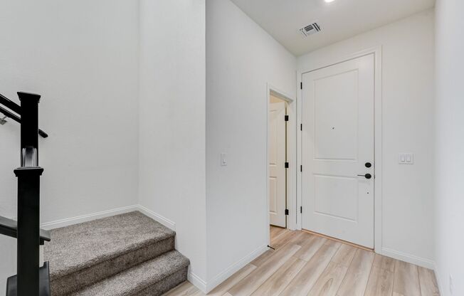 3 beds, 2.5 baths, $2,695