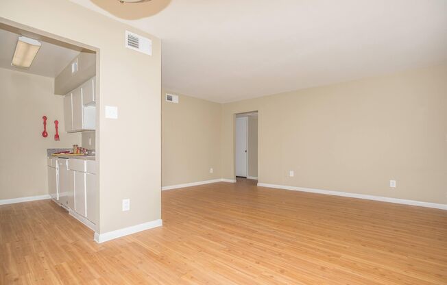 3 beds, 2 baths, 1,100 sqft, $1,490