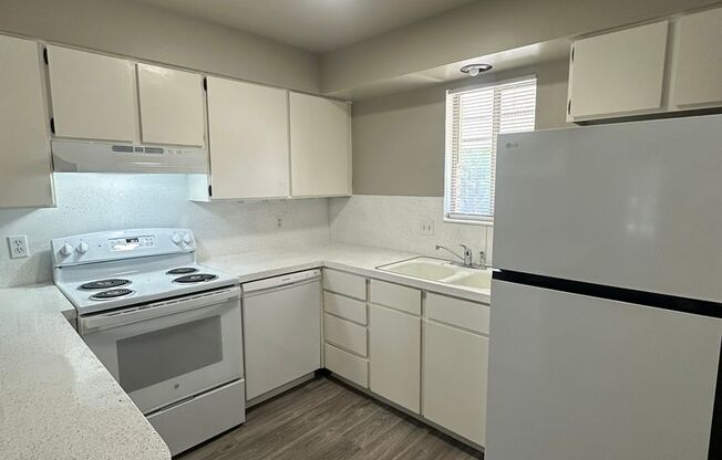 2 beds, 2 baths, 1,112 sqft, $1,265, Unit Unit 26