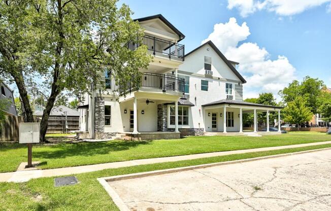 222 S UNIVERSITY BLVD
