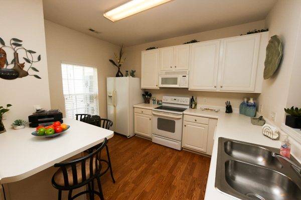 3-Bedroom Townhome in Fantastic NW Raleigh Location off Glenwood Avenue!