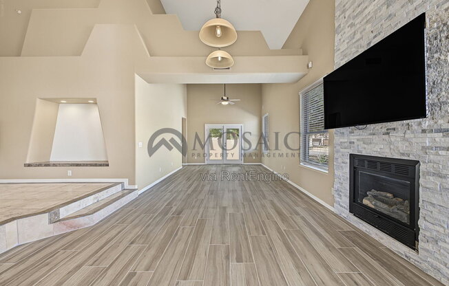 3 beds, 3.5 baths, 2,820 sqft, $4,995