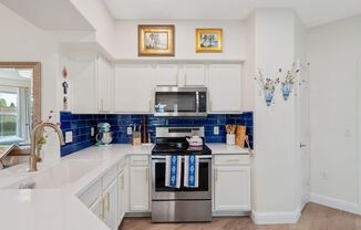 2 beds, 2 baths, $2,400