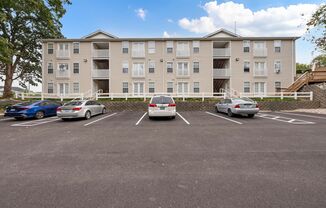 1 bed, 1 bath, 750 sqft, $695, Unit 2706-16