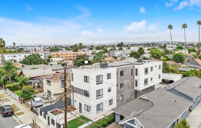 1543 W. 37th Pl Los Angeles, CA 90018