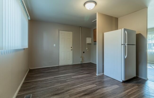 3 beds, 1 bath, $1,050