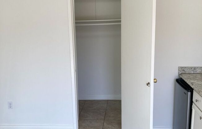 3737 Midvale