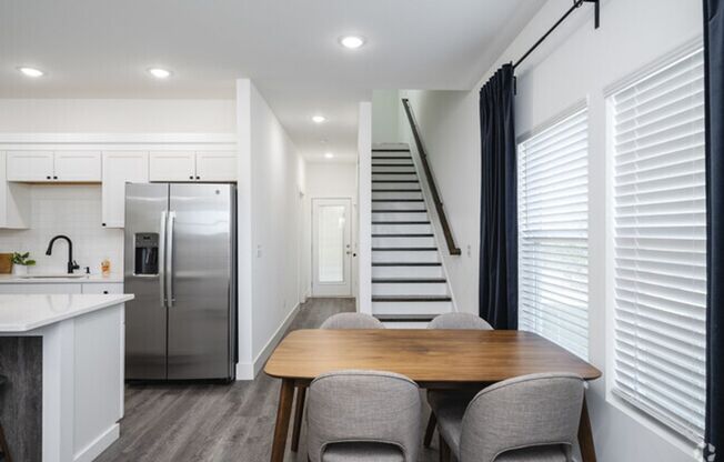 3 beds, 2.5 baths, 1,366 sqft, $1,399, Unit 1367