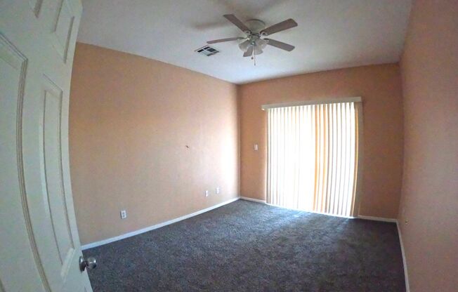 3 beds, 2 baths, $1,650