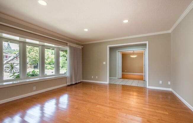 Beautiful Los Altos Home with Spacious Backyard  ** Tour Today*8