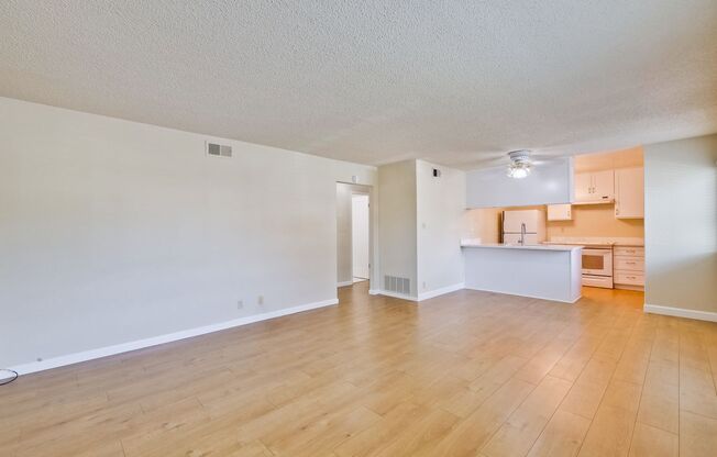 2 Bedroom Condo Style Unit in South San Jose: Updated Kitchen