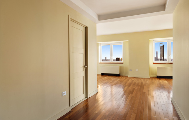 3 beds, 3 baths, 2,571 sqft, $27,000, Unit PH1