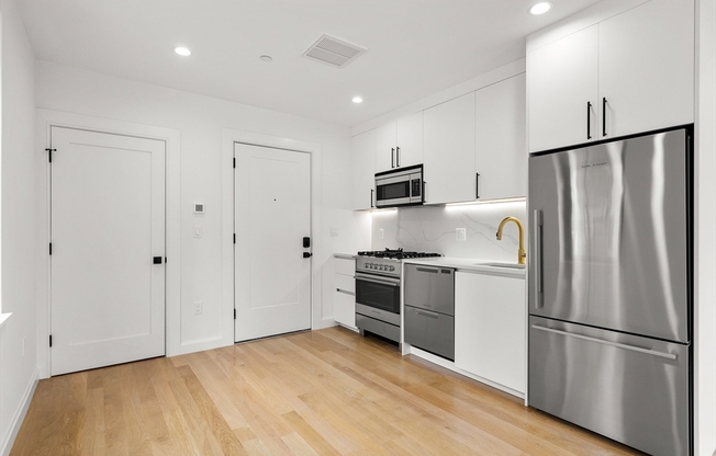 1618 BEACON