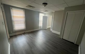 2 beds, 1 bath, $950