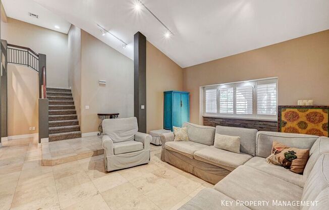 3880 LEISURE LN