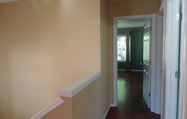 3 beds, 2.5 baths, $2,695, Unit # #F 1