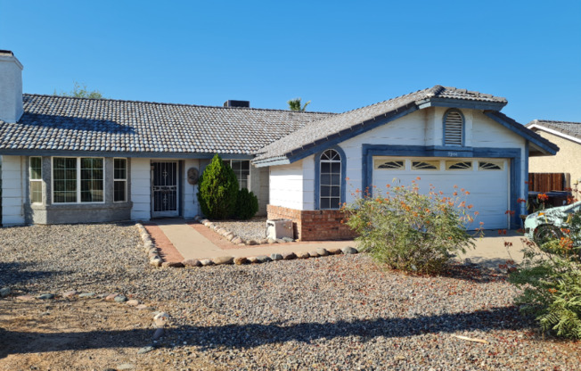7944 W CHARTER OAK RD