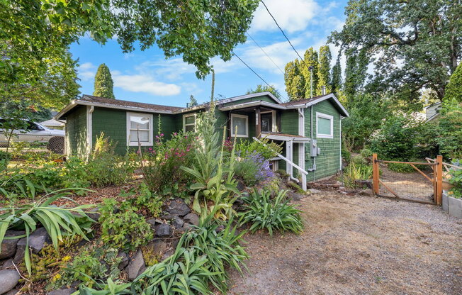 220 SE 157 AVE
