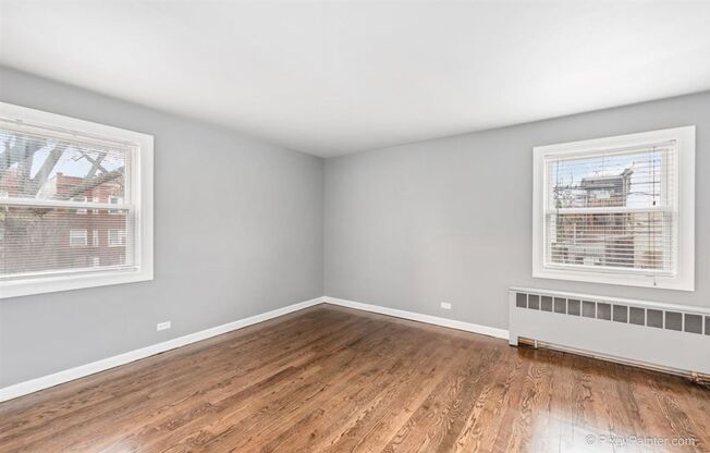 7427-7439 N Winchester