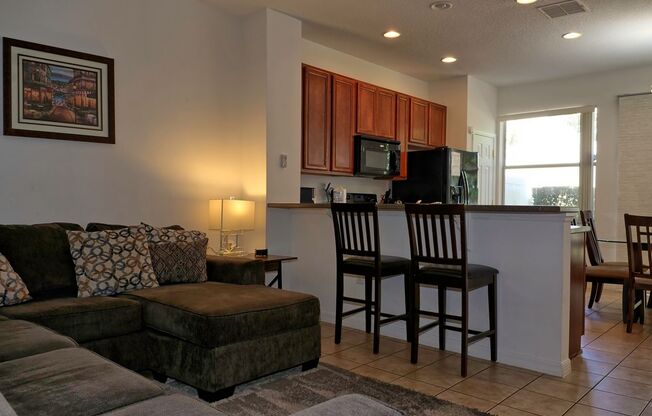 Gorgeous Fully Furnished Townhome Close to Disney Available Now!!