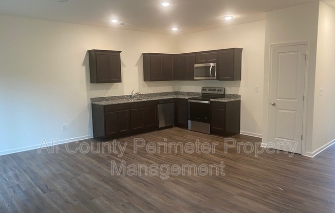 1117 UN PACIFIC WAY 
