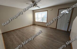 2 beds, 1.5 baths, $1,295, Unit Unit B