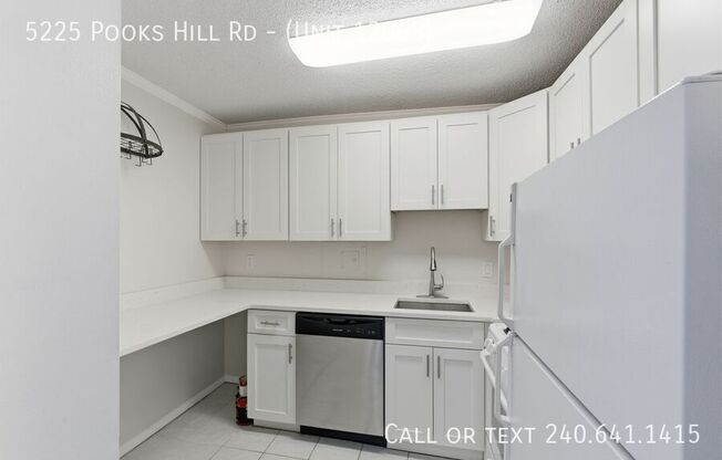 5225 Pooks Hill Rd 1302N