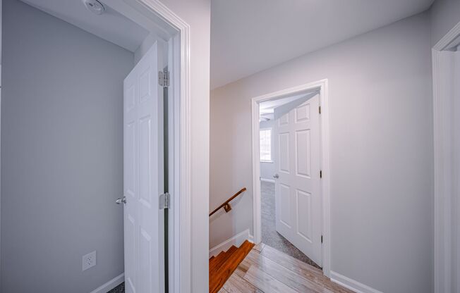 3 beds, 2.5 baths, 1,250 sqft, $1,850, Unit 18-44