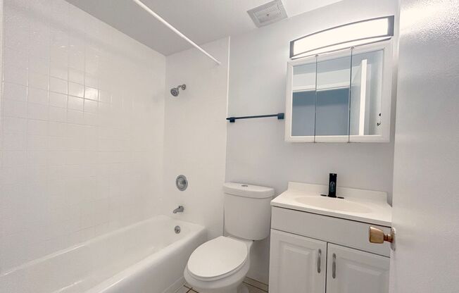 1 bed, 1 bath, 607 sqft, $1,850, Unit 503