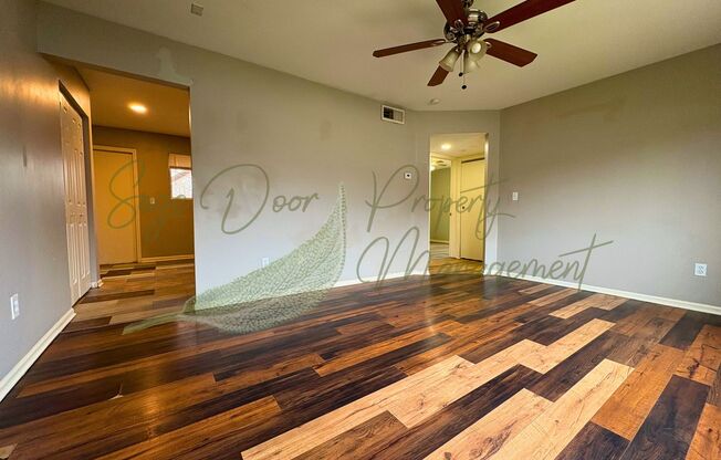 5535-5537 Freeman Ave