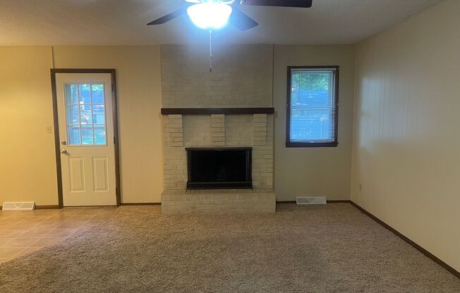 3 beds, 2 baths, $1,250