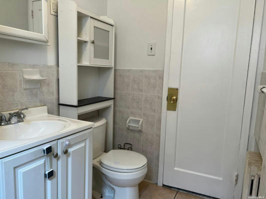 2 beds, 1 bath, $2,950