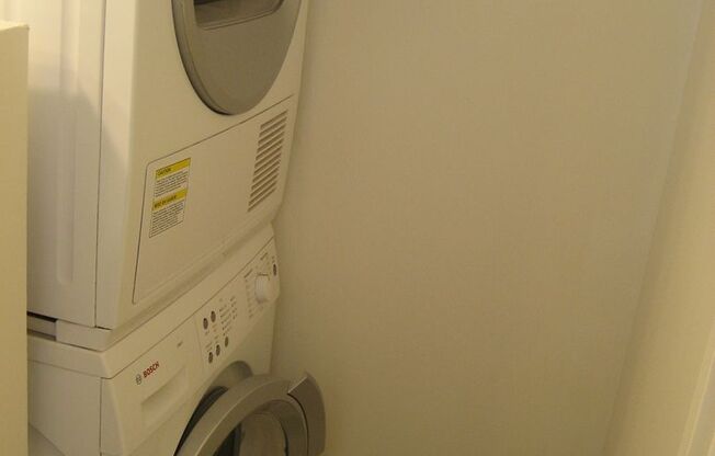 Studio, 1 bath, $1,500, Unit # 1404A