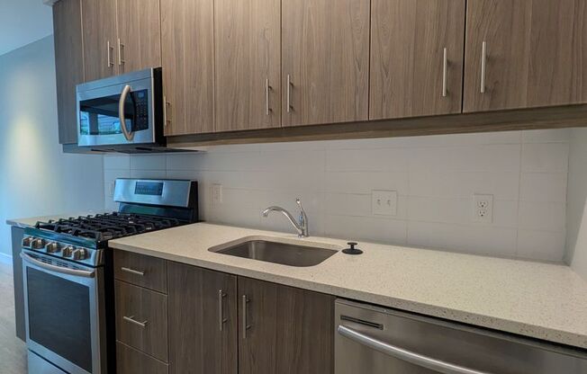 1 bed, 1 bath, 499 sqft, $1,485, Unit 302