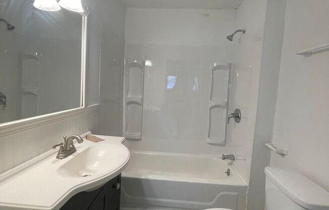 3 beds, 1 bath, $1,200