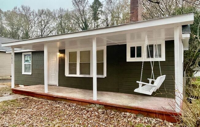 Welcome to this newly renovated, a charming 3-bedroom, 1-bathroom home located in the vibrant city of Charlotte, NC.