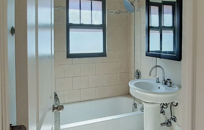 Studio, 1 bath, 445 sqft, $1,695, Unit 514-205