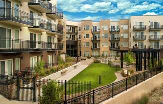 Cycle Apartments