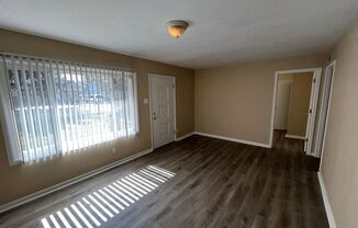 3 beds, 1 bath, $1,200